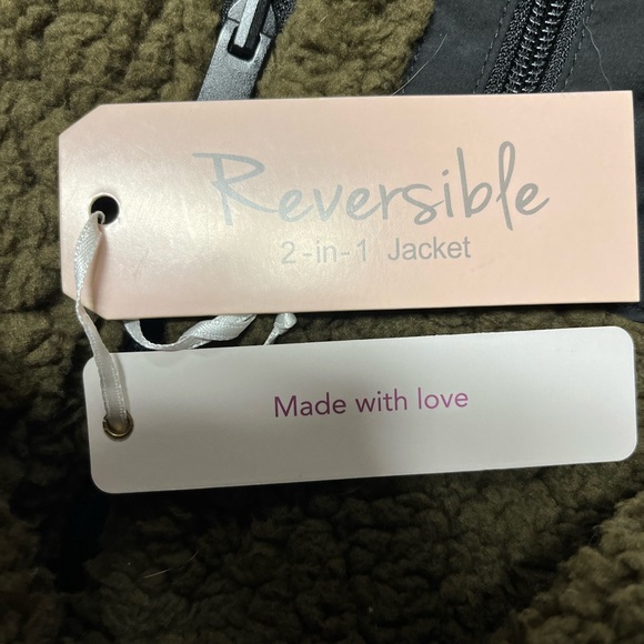 NWT Reversible Faux Fur Jacket (Olive and Black) no tag on inside - Picture 2 of 8